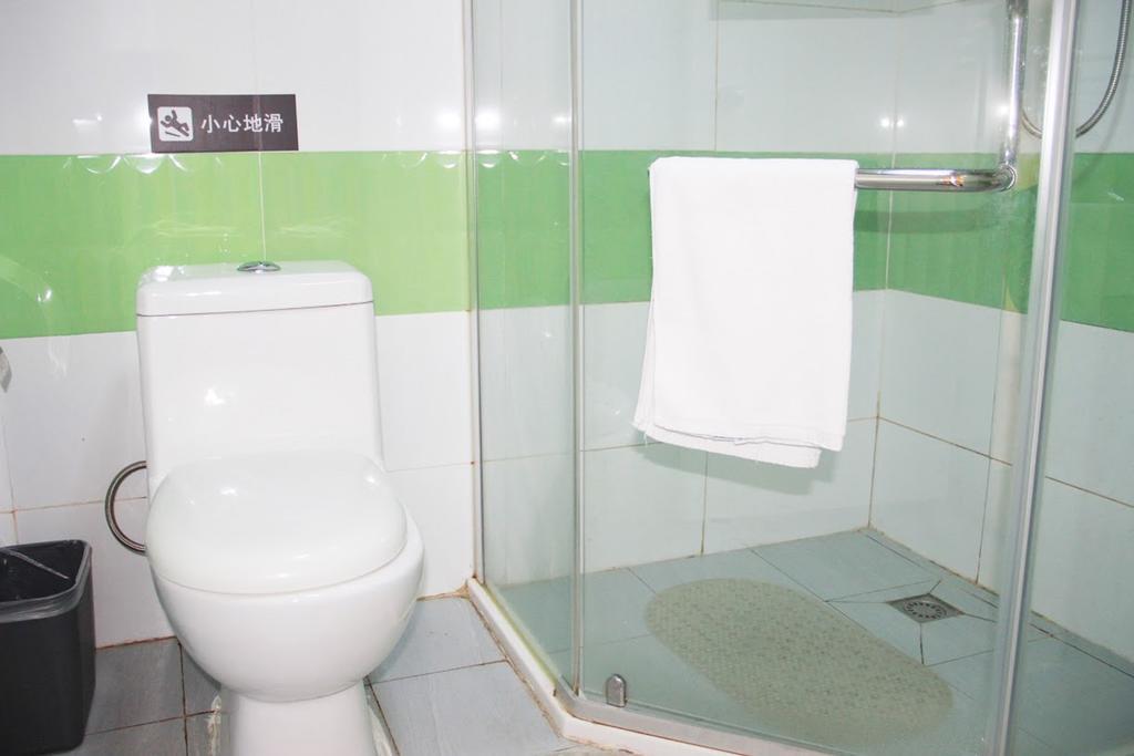 7Days Inn Wuzhou South Railway Station Cangwu Camera foto